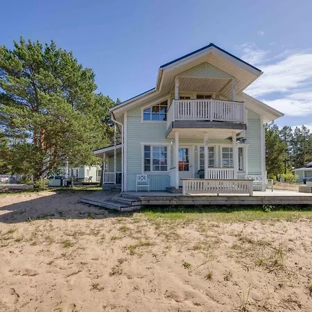 House Rantadyyni 32 *